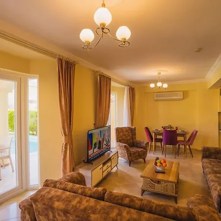 Calis'ta Denize Sifir 8 Kisilik Pearl 9 Φετιγιέ